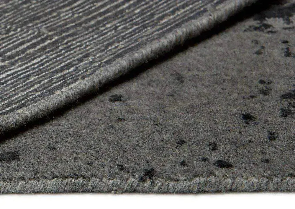 Vienna 47 Grey Transitional Wool Rug