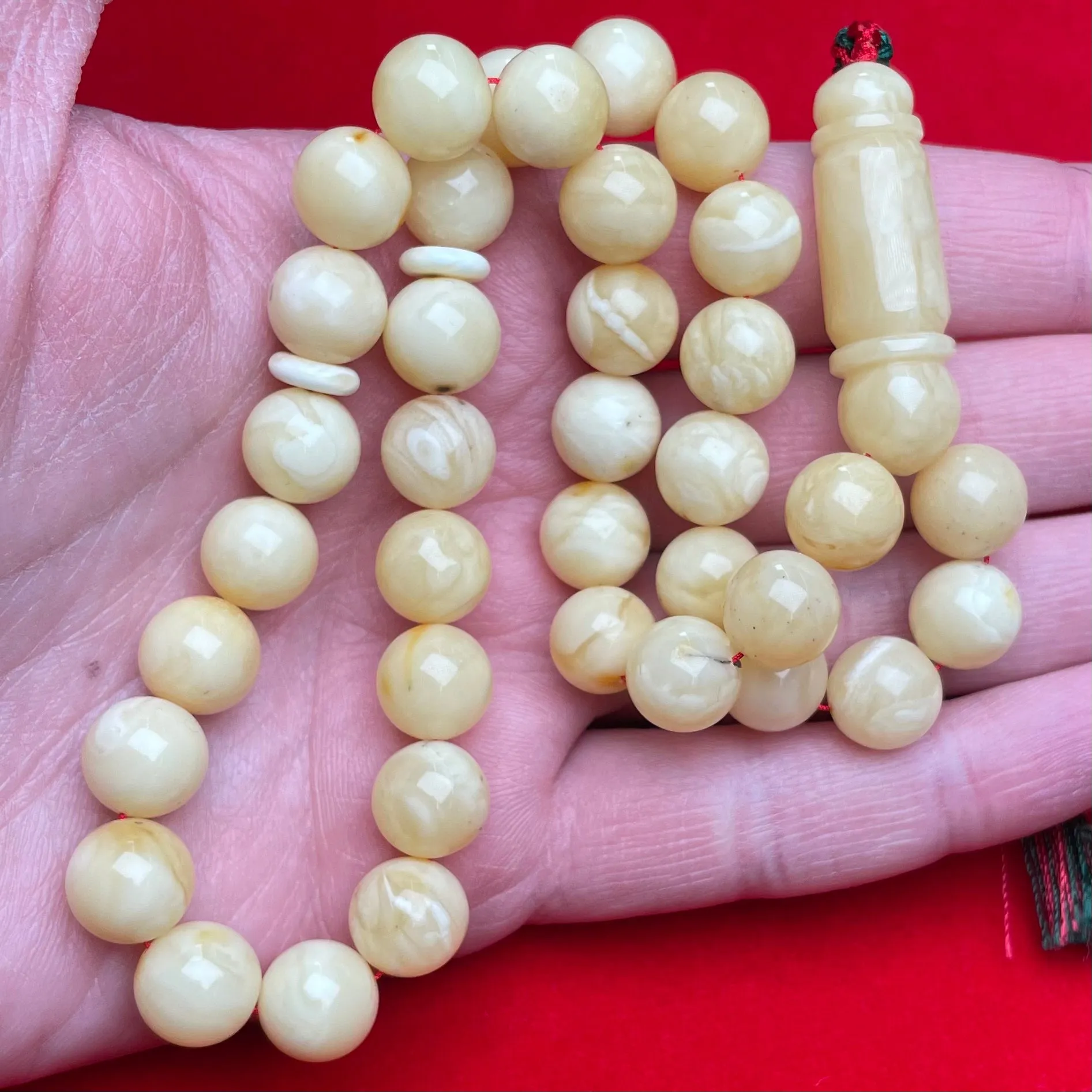 WHITE AMBER MISBAHA 10,3mm 26,6g