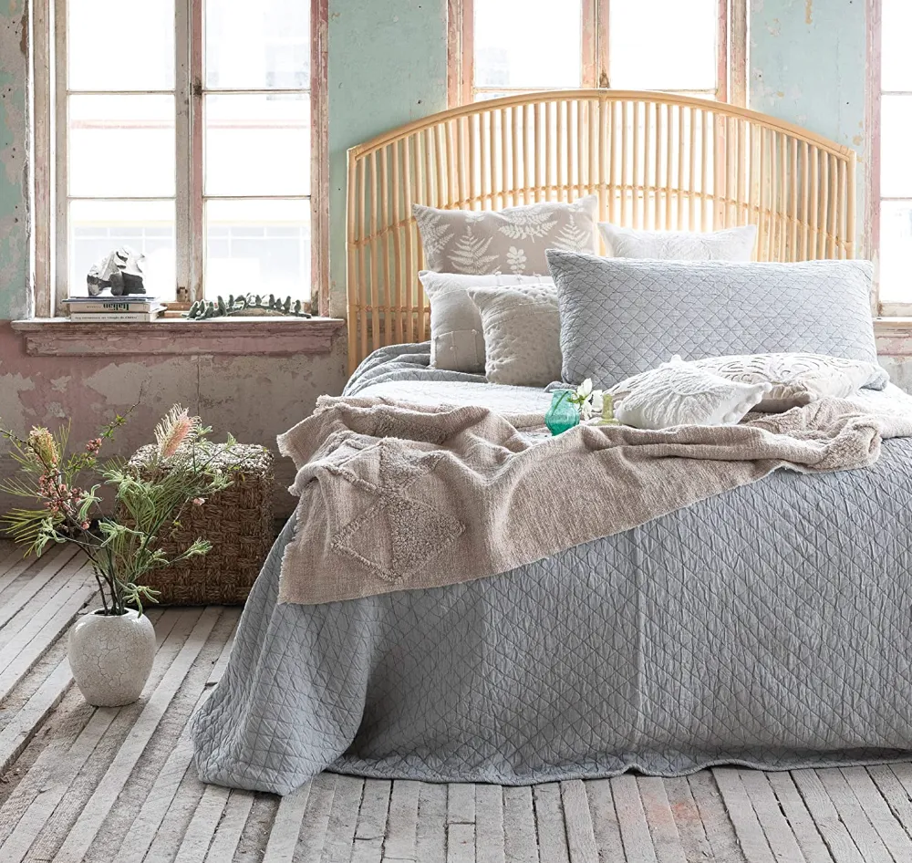 Woven Cotton Quilted Jacquard Bed Cover w/ 2 King Shams, King, Set of 3