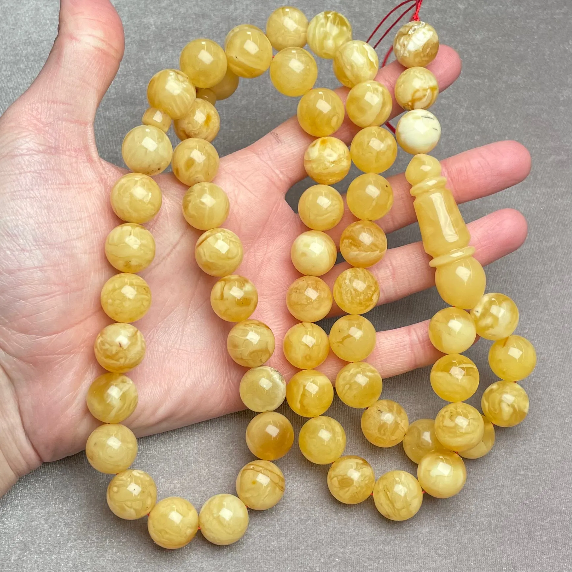 YELLOW AMBER MISBAHA 15,4mm 120,5g